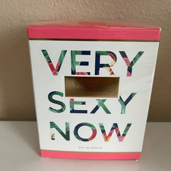 Victoria's Secret Other - New and sealed